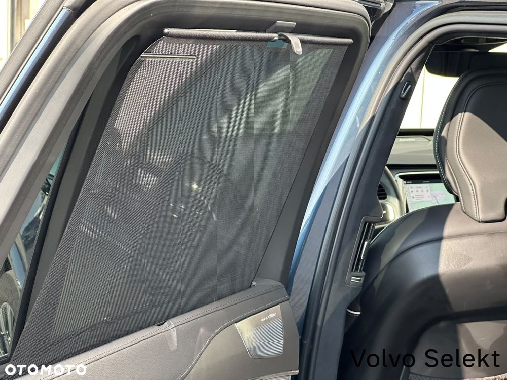 Volvo XC 90 - 40