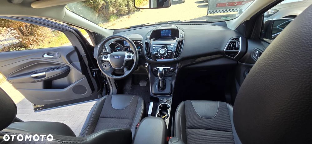 Ford Kuga 1.5 EcoBoost 4x4 Titanium - 35