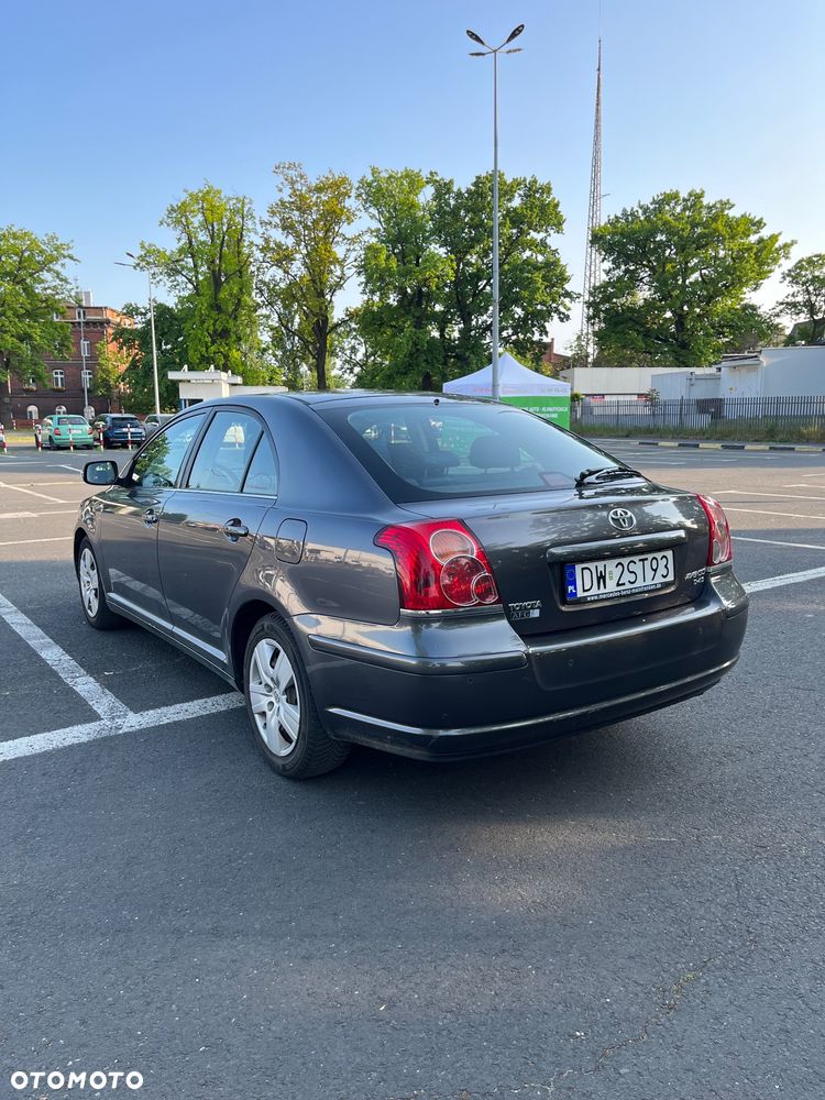 Toyota Avensis 2.0 D-4D Sol - 13