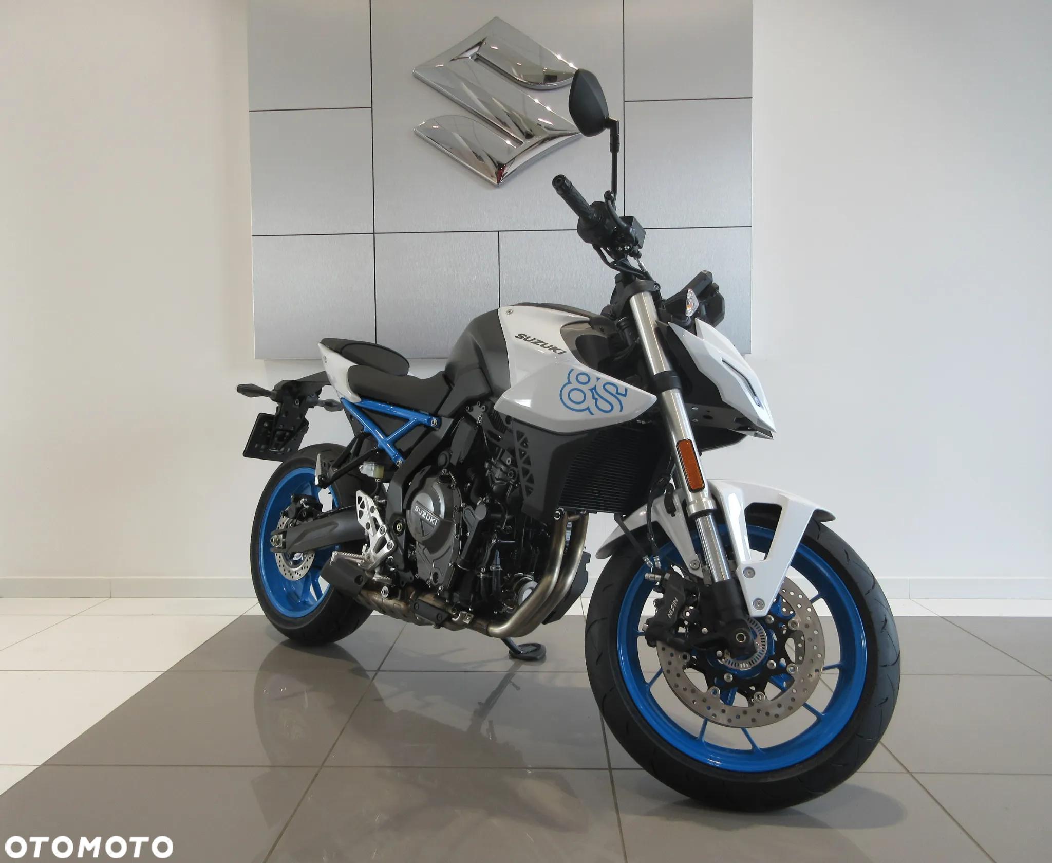 Suzuki GSX - 3