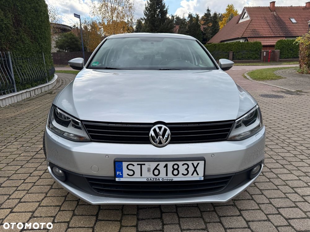 Volkswagen Jetta - 18