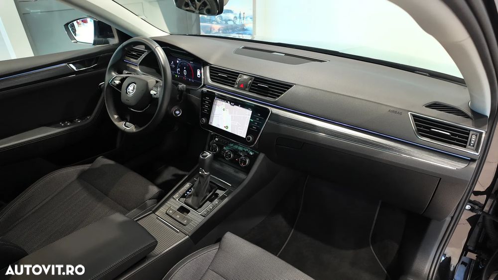 Skoda Superb 2.0 TDI DSG Ambition - 19