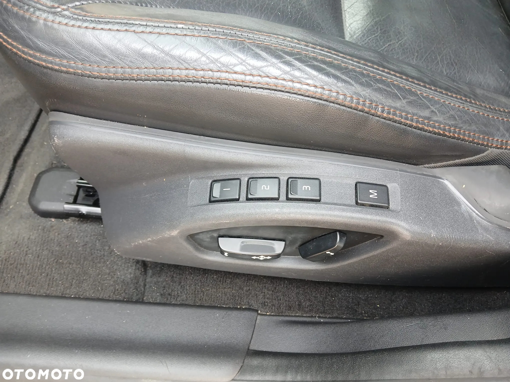 Volvo XC 60 - 33