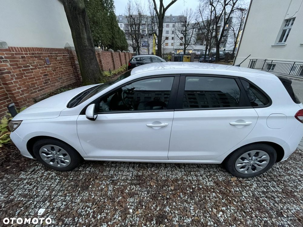Hyundai i30 1.4 Classic + - 6