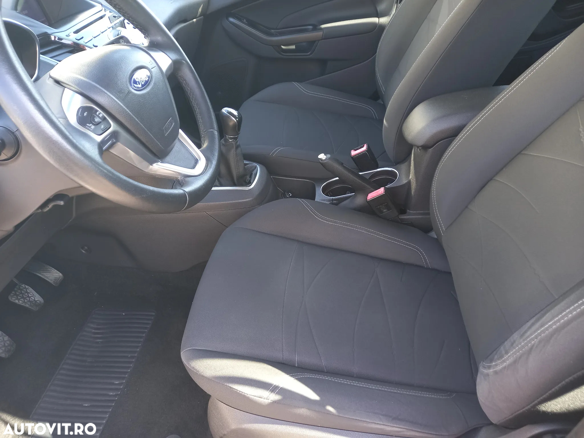 Ford Fiesta 1.0 EcoBoost S&S ACTIVE - 12