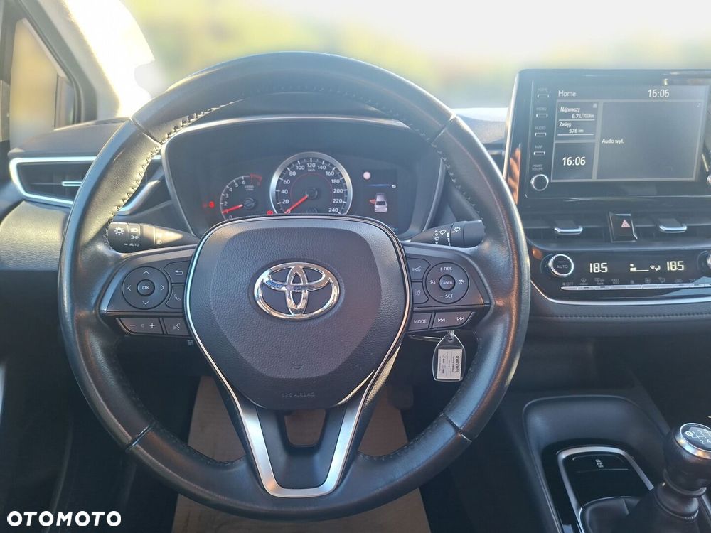 Toyota Corolla - 16