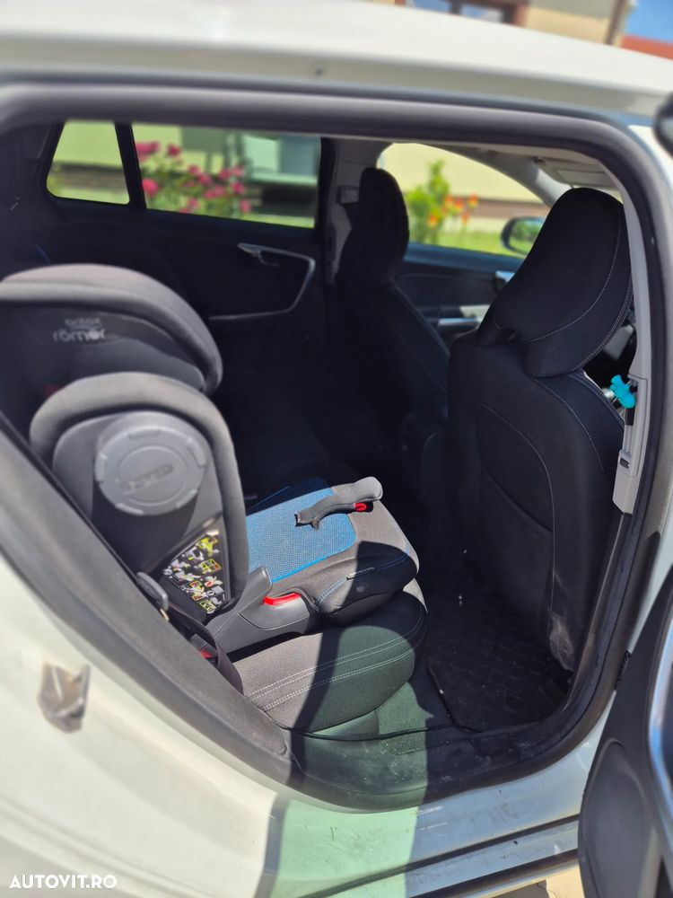 Volvo V60 D3 DRIVe Kinetic - 11