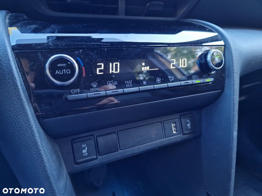 Toyota Yaris Cross - 32