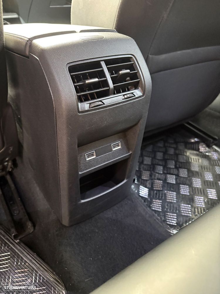 Peugeot 308 SW — fotografia 13