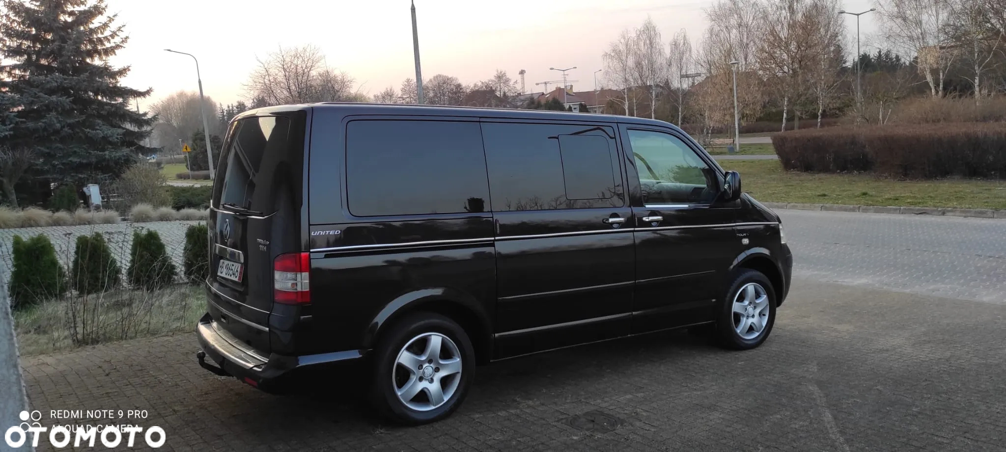 Volkswagen Multivan - 25