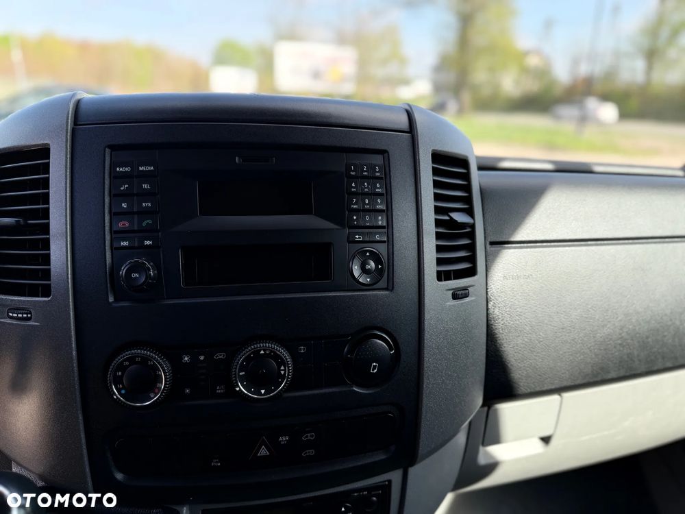 Volkswagen Crafter - 14