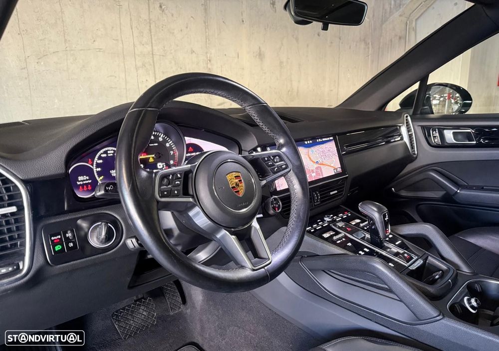 Porsche Cayenne Coupé E-Hybrid - 16