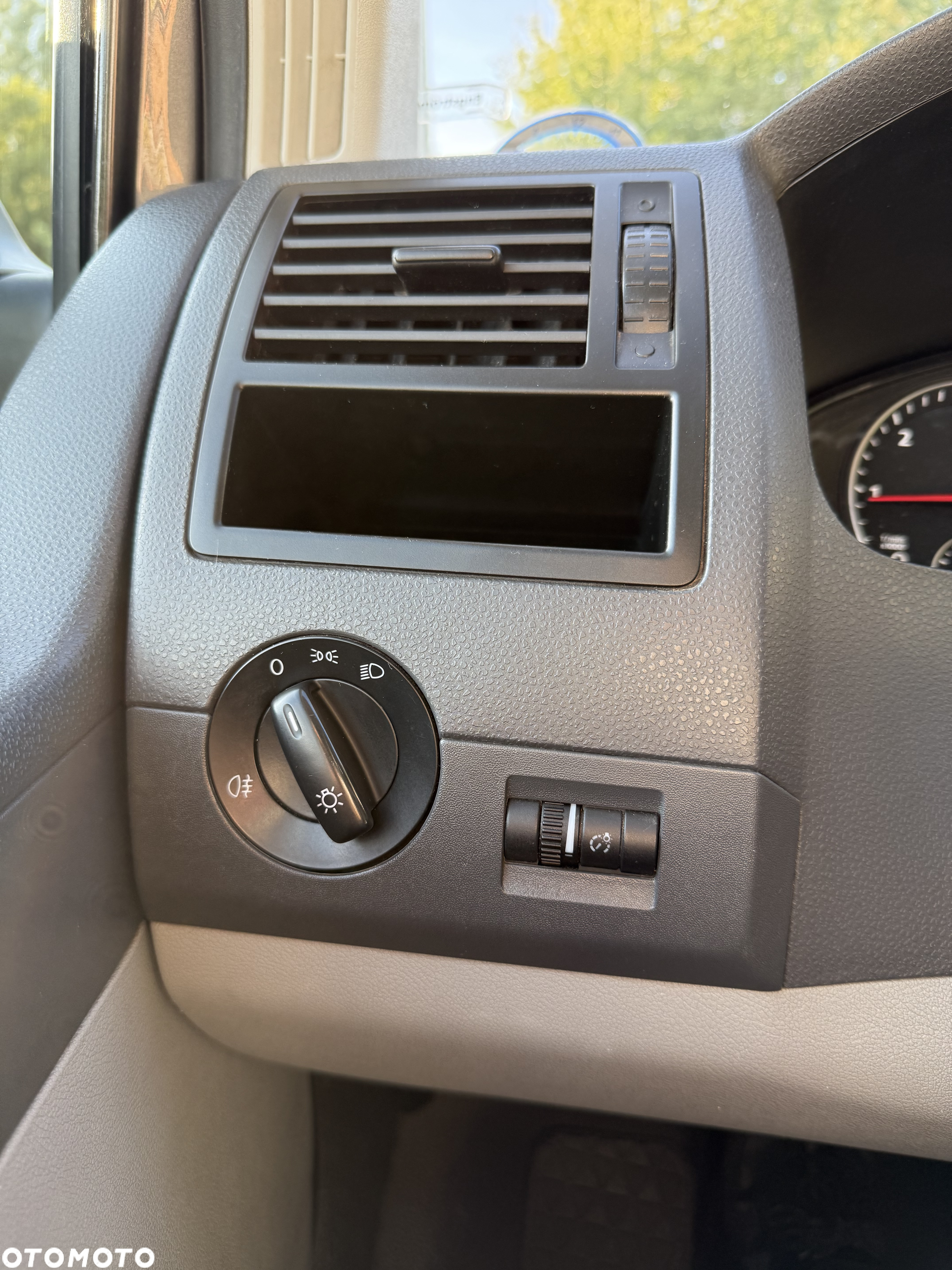 Volkswagen Transporter T5 - 14