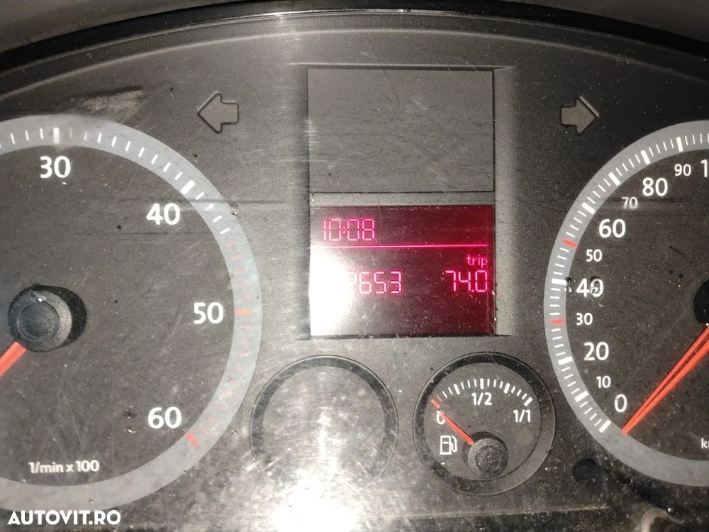 Volkswagen Caddy - 5