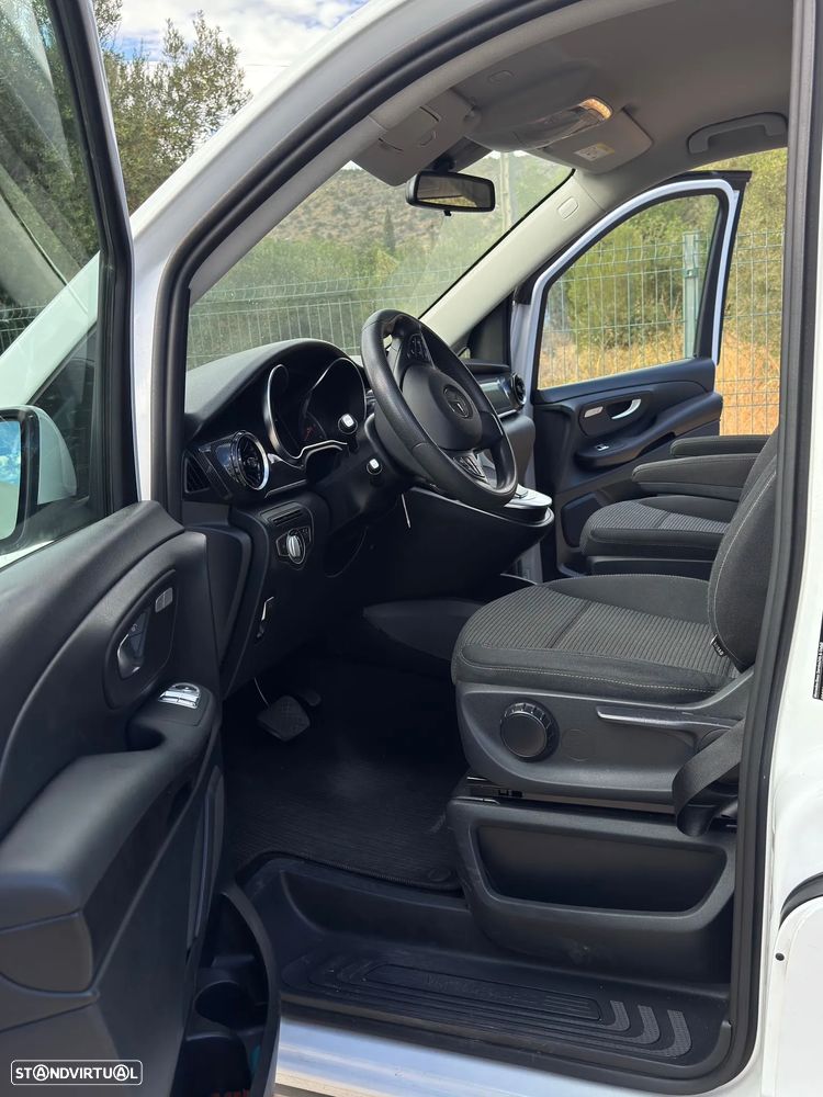 Mercedes-Benz V 220 - 13