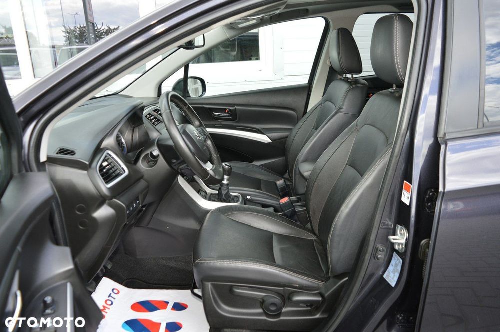 Suzuki SX4 S-Cross 1.6 DDiS Premium Plus - 17