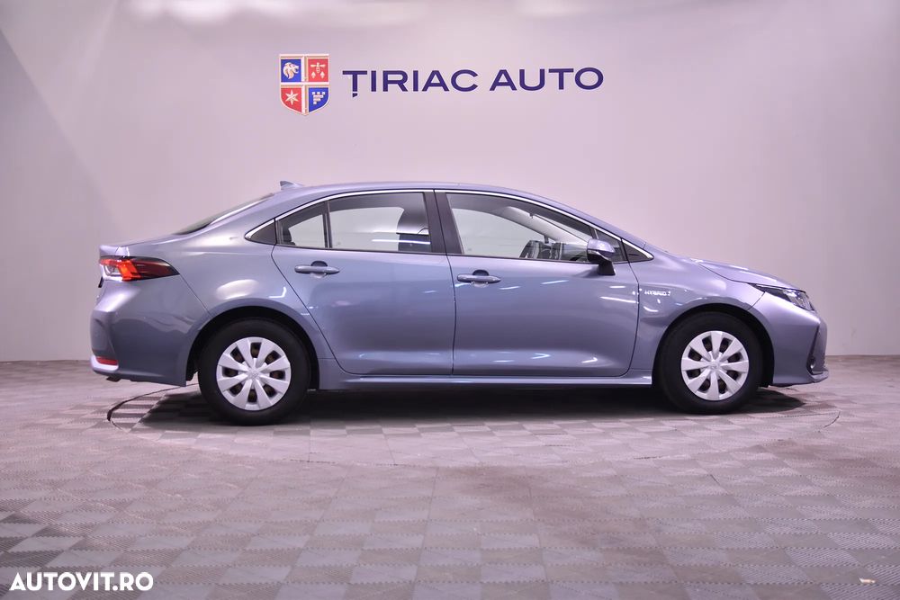 Toyota Corolla 1.8 HSD Business - 6