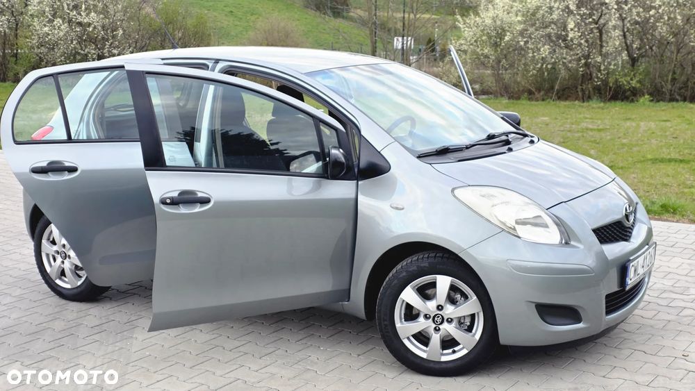 Toyota Yaris 1.33 Prestige - 9