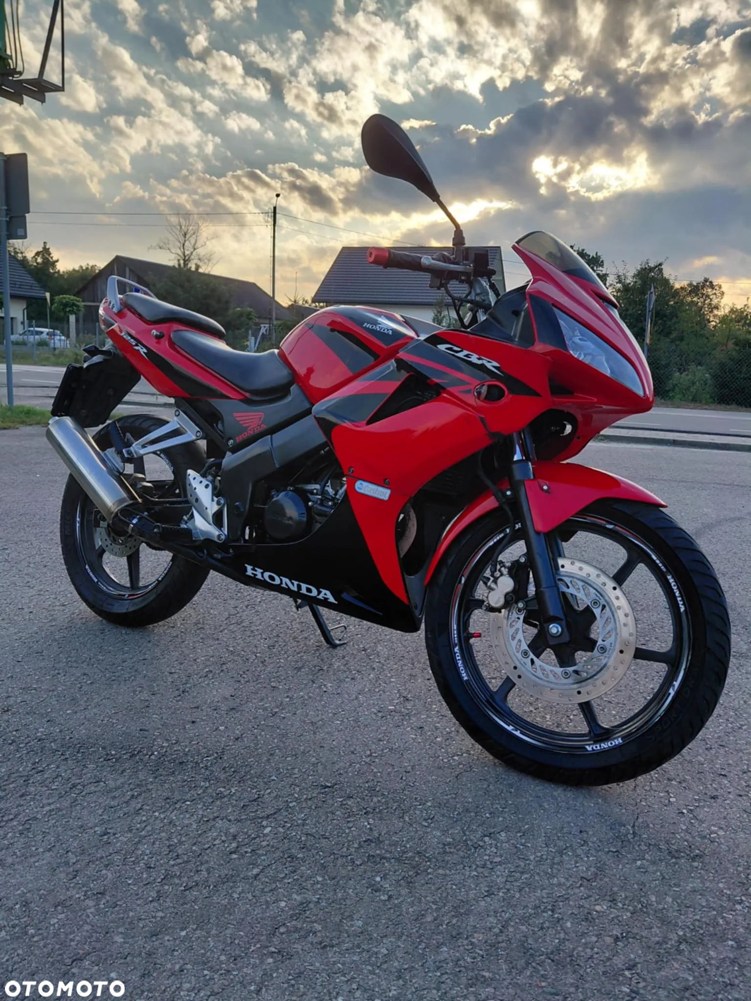 Honda CBR - 1