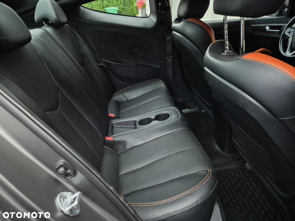 Hyundai Veloster 1.6 Turbo Matt Finish - 29