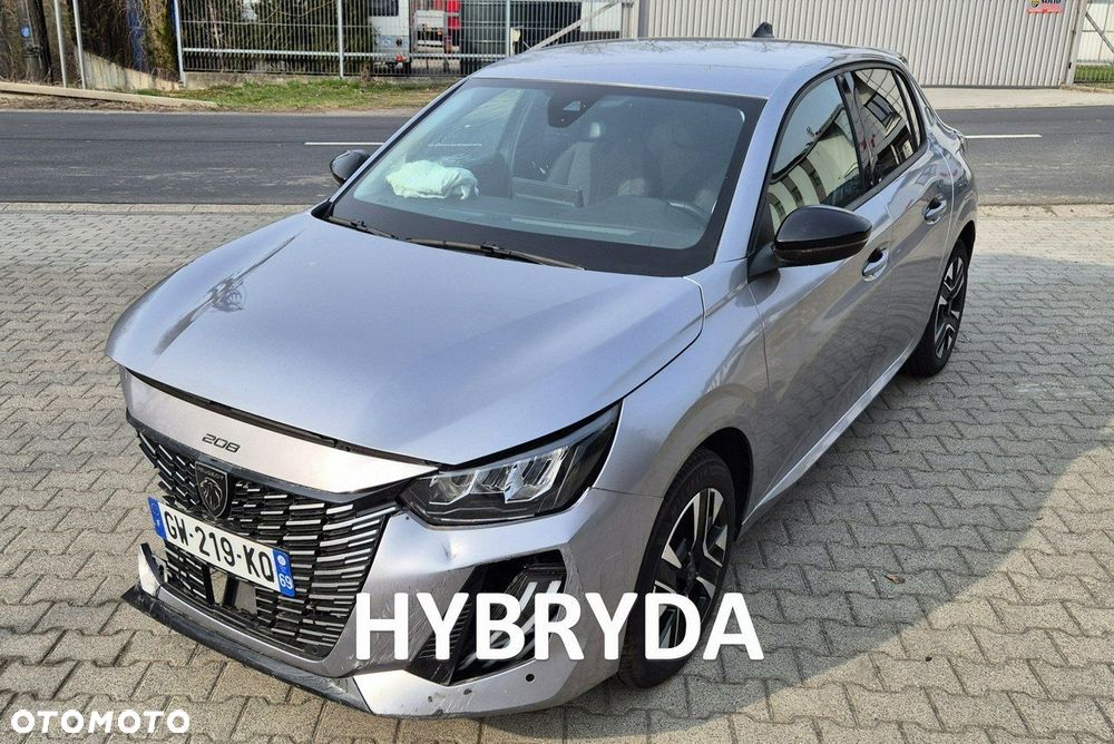 Peugeot 208 - 1