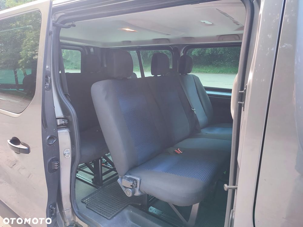 Renault Trafic Grand SpaceClass 2.0 dCi - 6