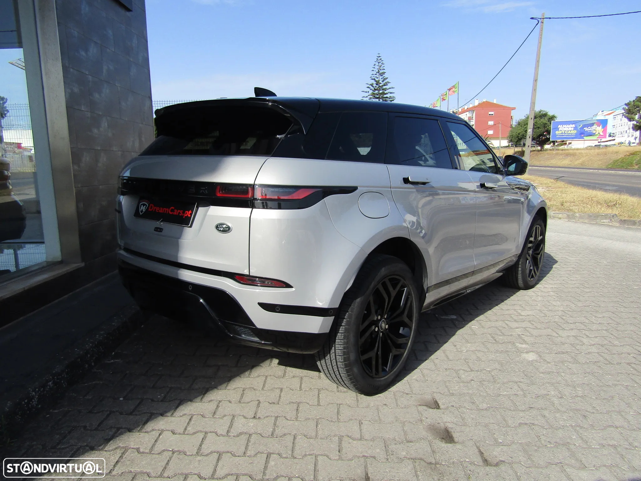 Land Rover Range Rover Evoque 2.0 D200 AWD R-Dynamic Auto - 8