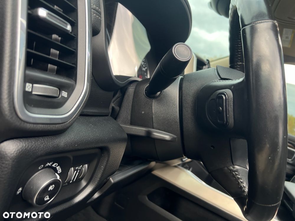 RAM 1500 Crew Cab Laramie - 27