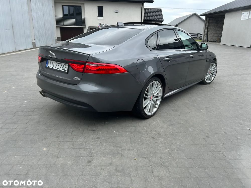 Jaguar XF 20d AWD R-Sport - 7
