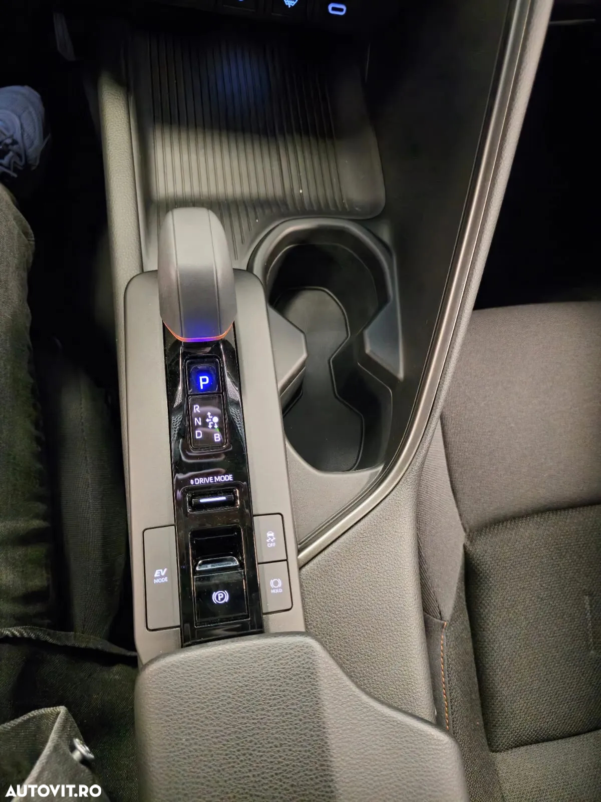Toyota C-HR - 14