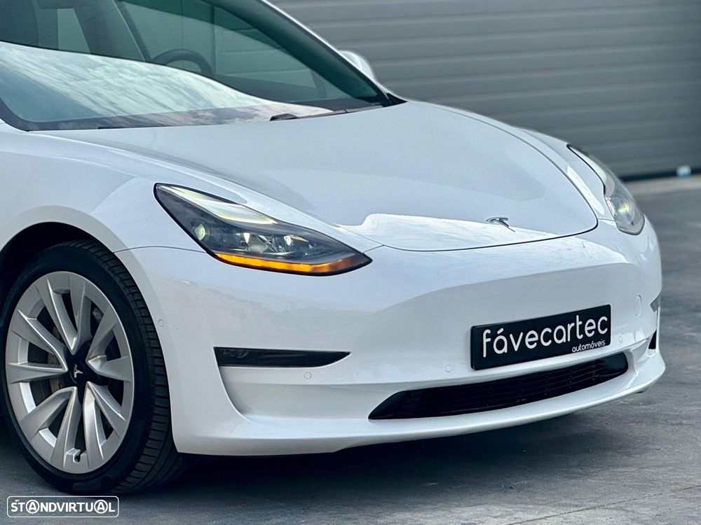 Tesla Model 3 - 17