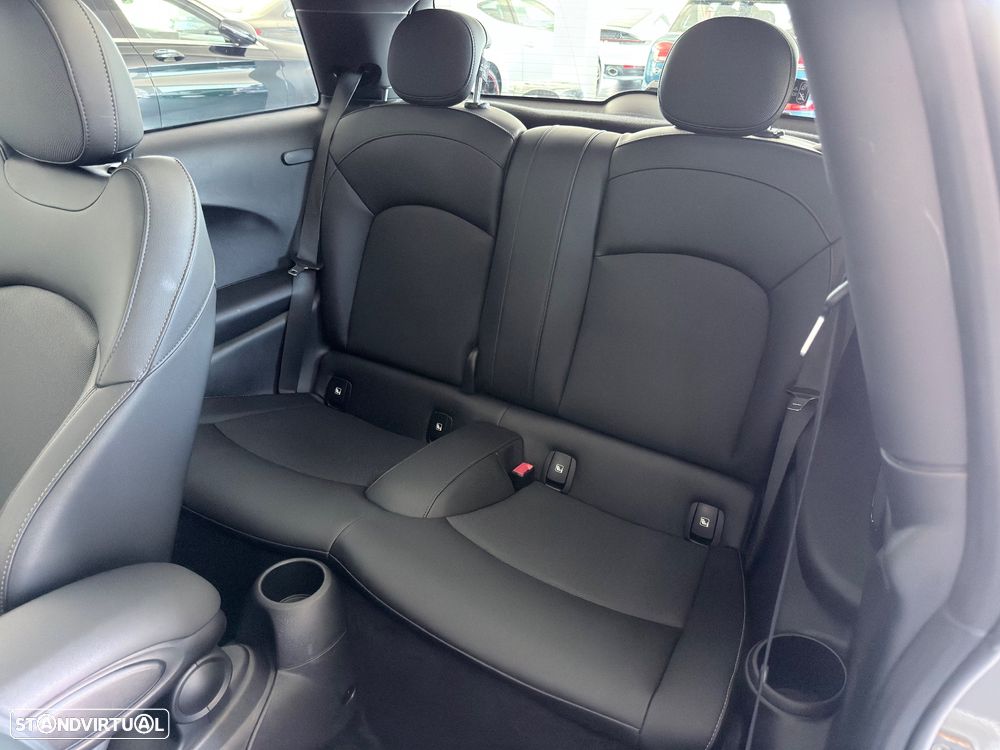MINI 3 Portas Cooper SE Premium Classic - 25