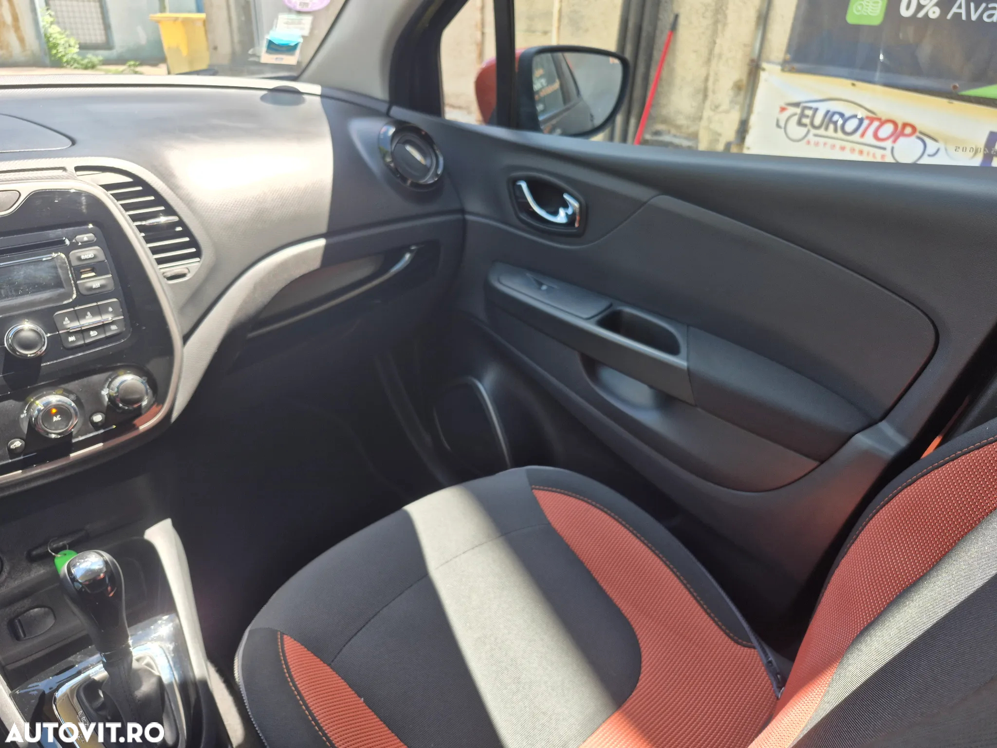 Renault Captur ENERGY TCe 120 EDC Luxe - 17