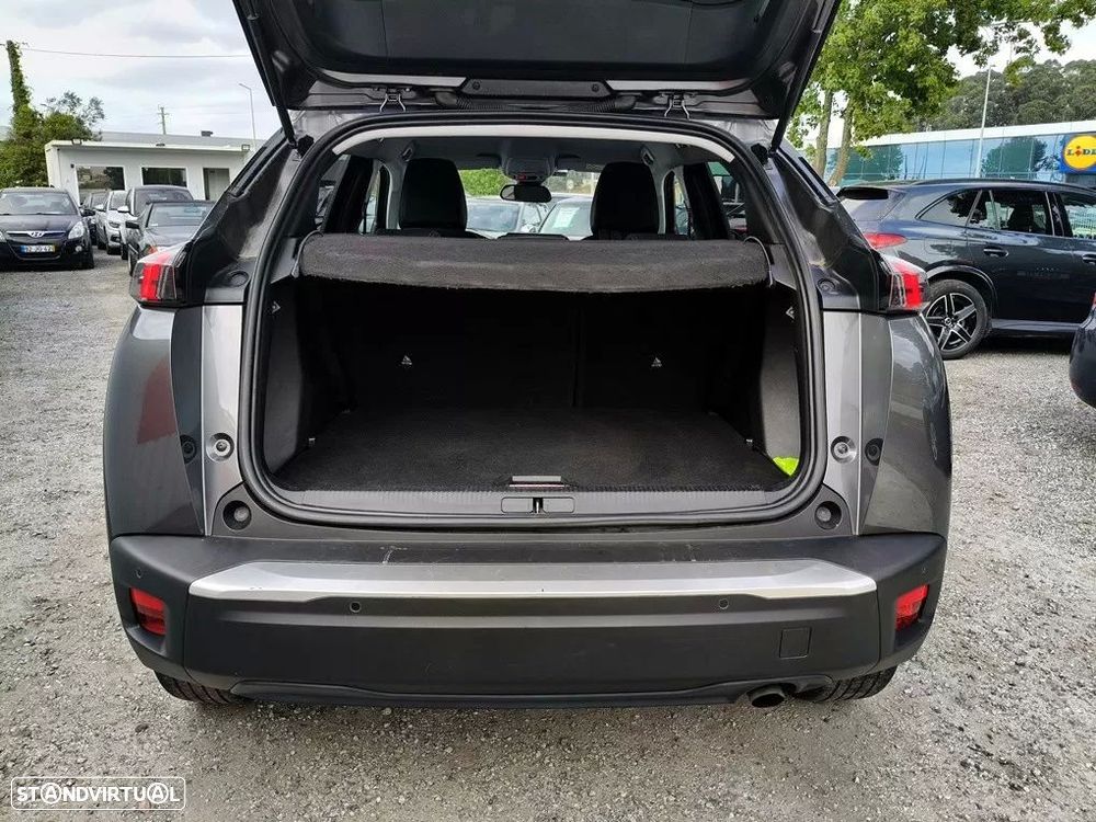 Peugeot 2008 1.2 PureTech Allure - 6