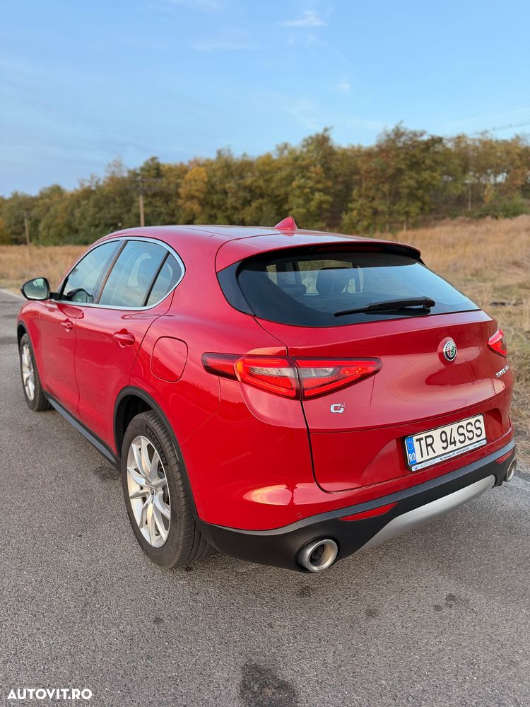 Alfa Romeo Stelvio - 13