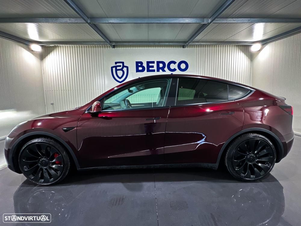Tesla Model Y Performance Dual Motor AWD — fotografia 12
