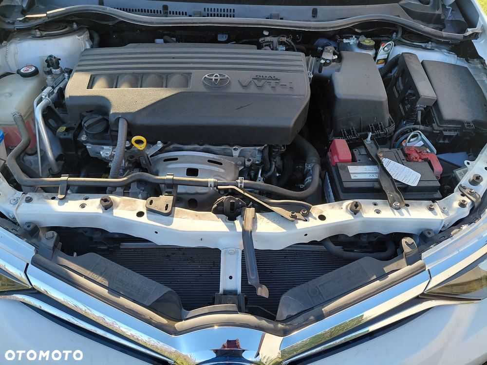 Toyota Auris - 4