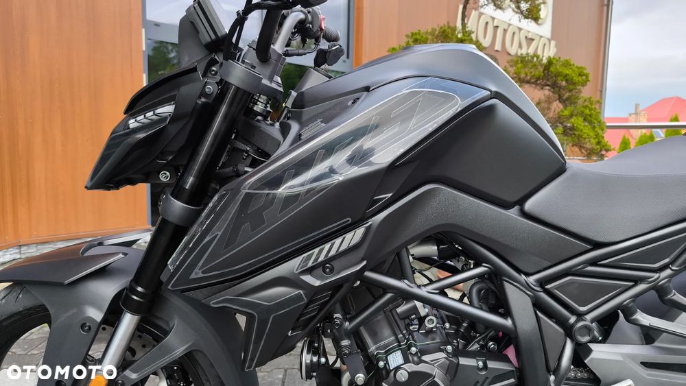 VOGE R125S - 24