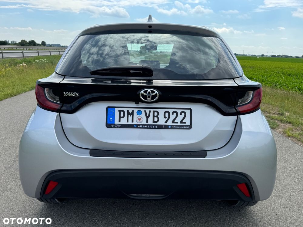 Toyota Yaris - 11