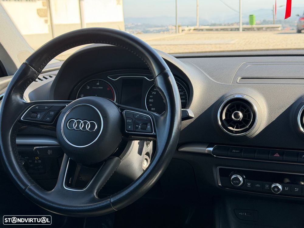 Audi A3 Sportback - 12