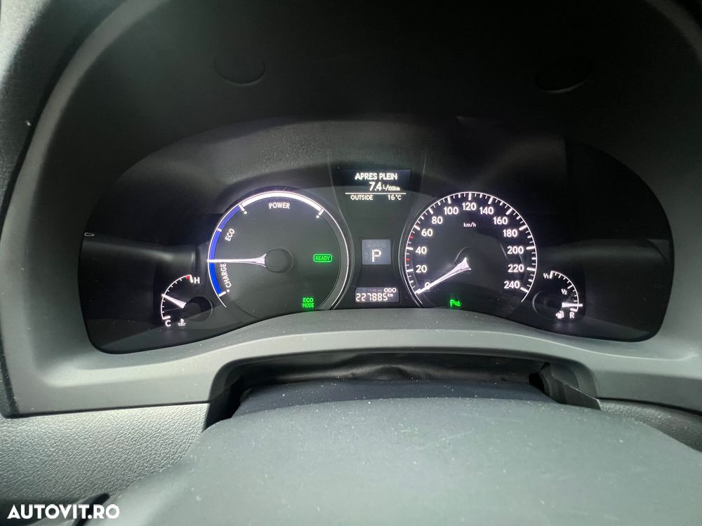 Lexus Seria NX 300h F Sport - 10