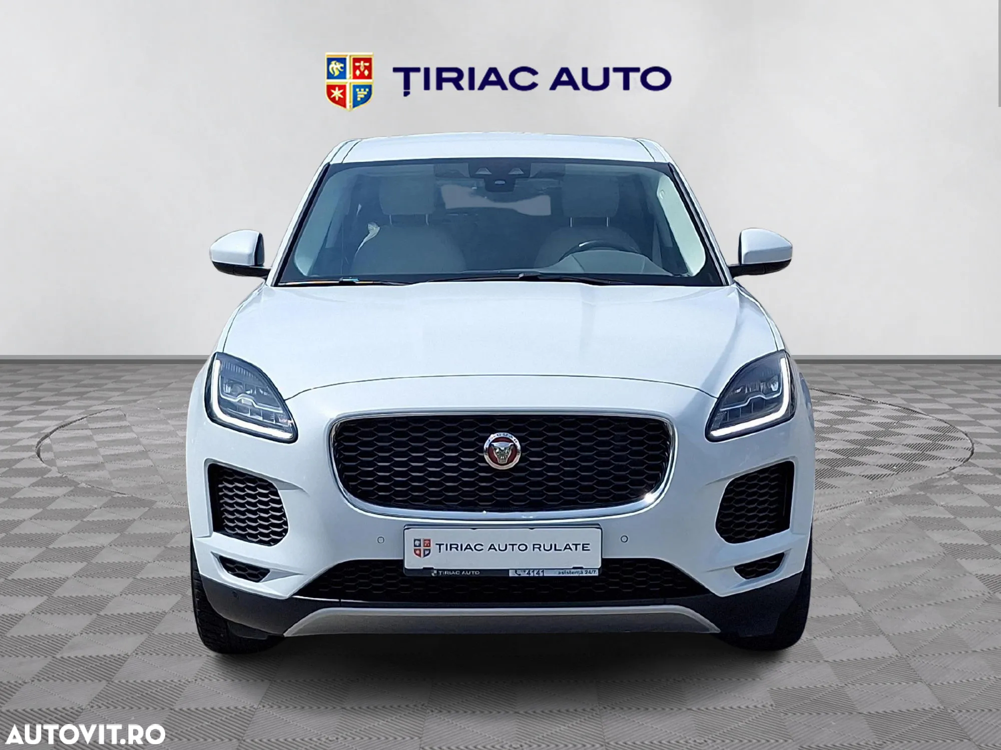 Jaguar E-Pace - 9