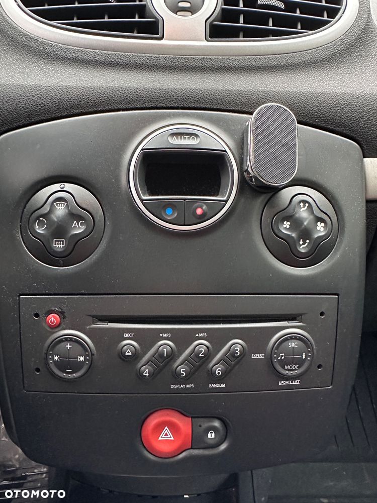 Renault Clio 1.2 16V Expression - 13