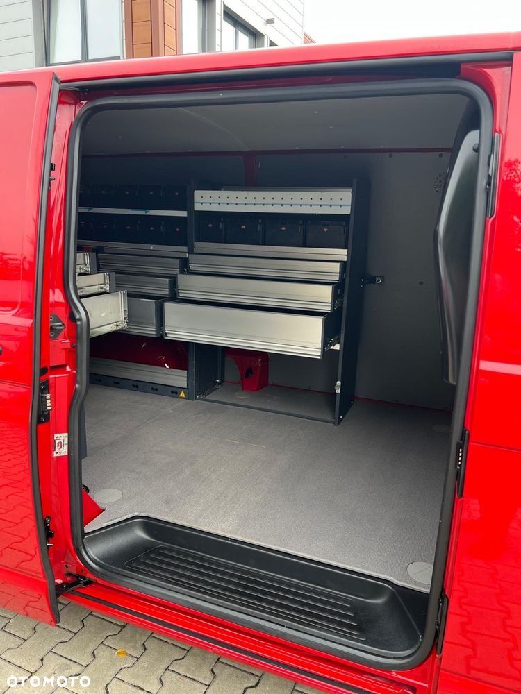 Volkswagen TRANSPORTER 2,0 TDI 59900 + VAT  L2 DŁUGI ZABUDOWA WARSZTATOWA WURTH - 31