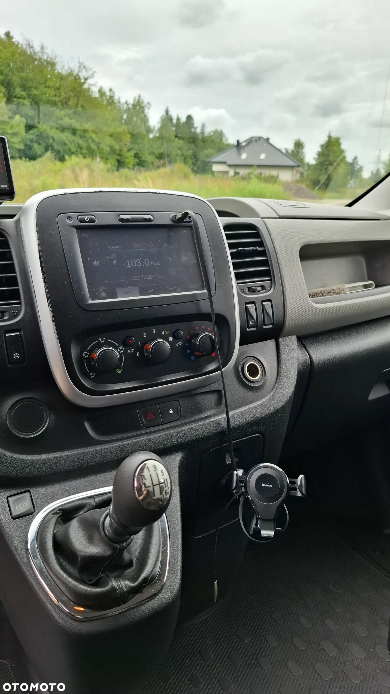 Renault Trafic - 14