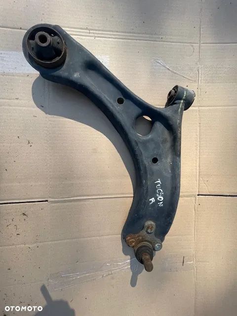 WAHACZ PRZEDNI PRAWY HYUNDAI TUCSON III - 1