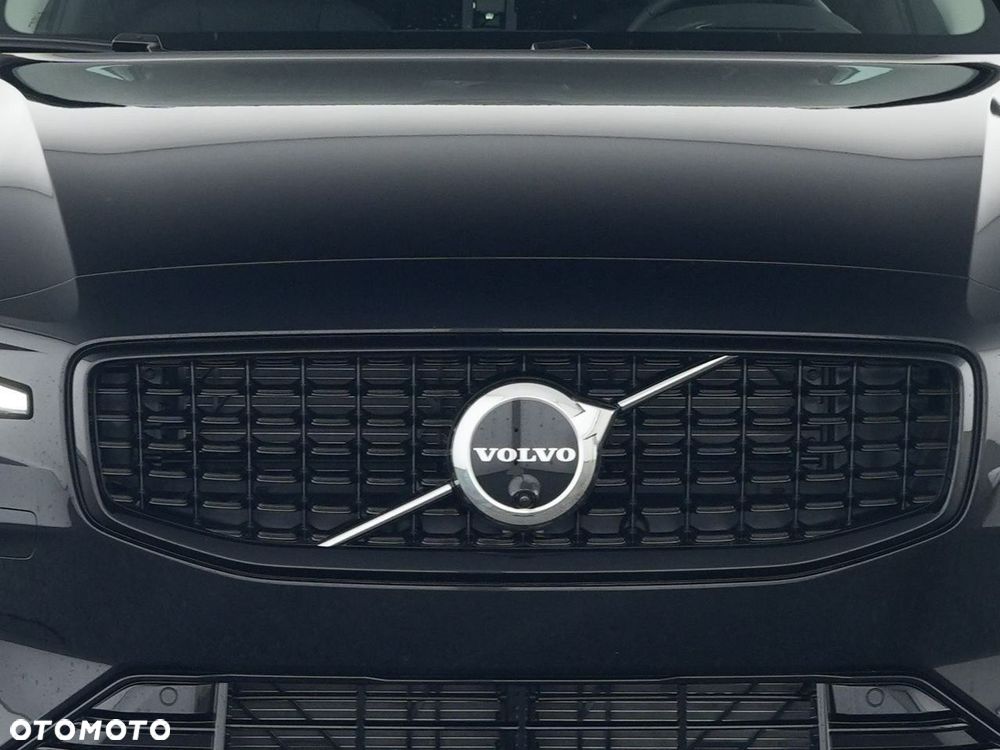 Volvo V60 B4 B Plus Dark - 4