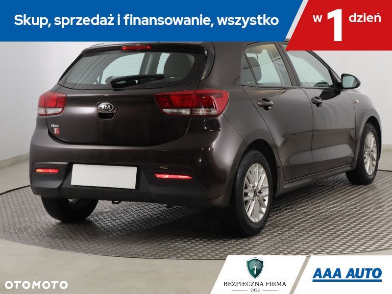 Kia Rio - 6