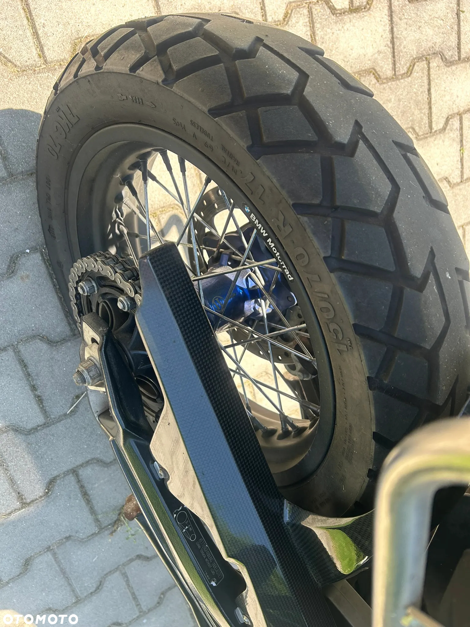 BMW F - 9
