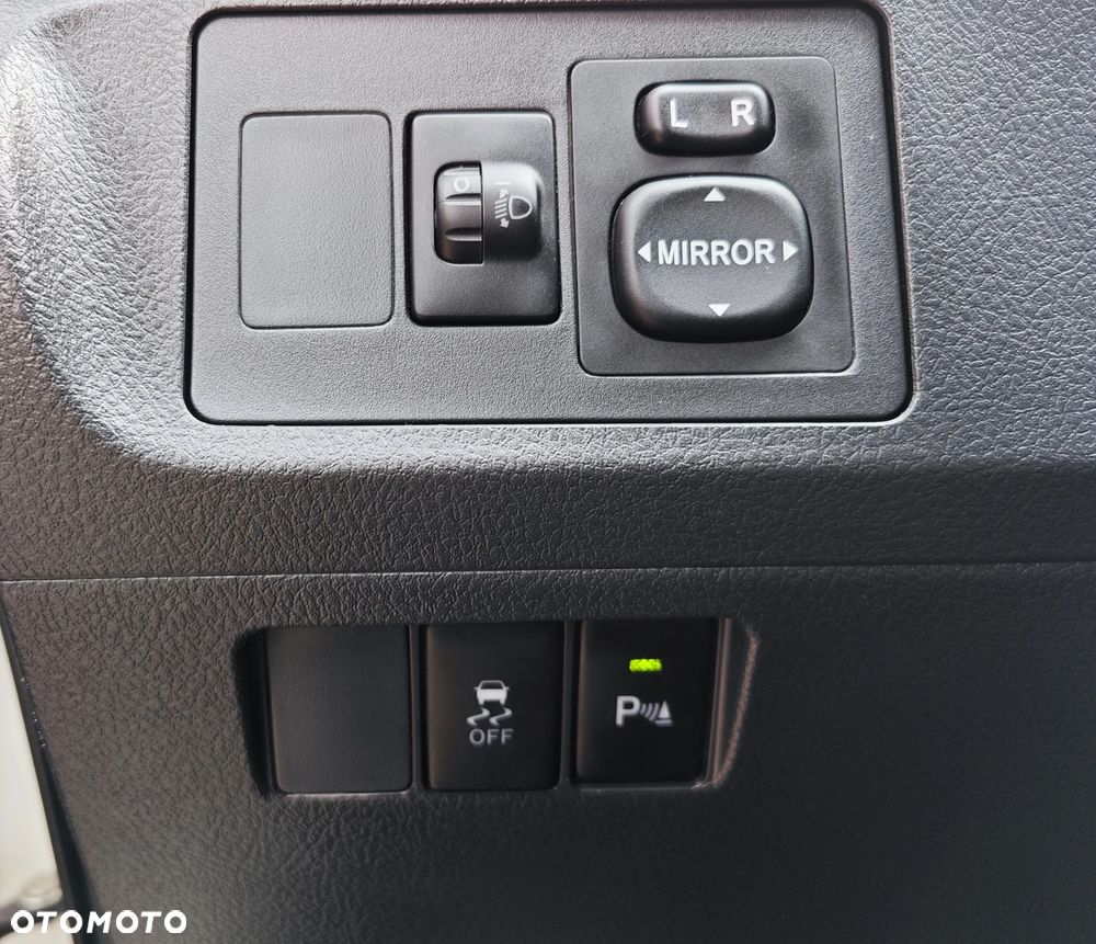 Toyota Verso 2.0 D-4D Premium - 29
